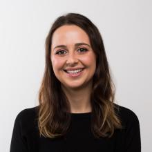 headshot for Ashleigh Streeter-Jones in casual attire
